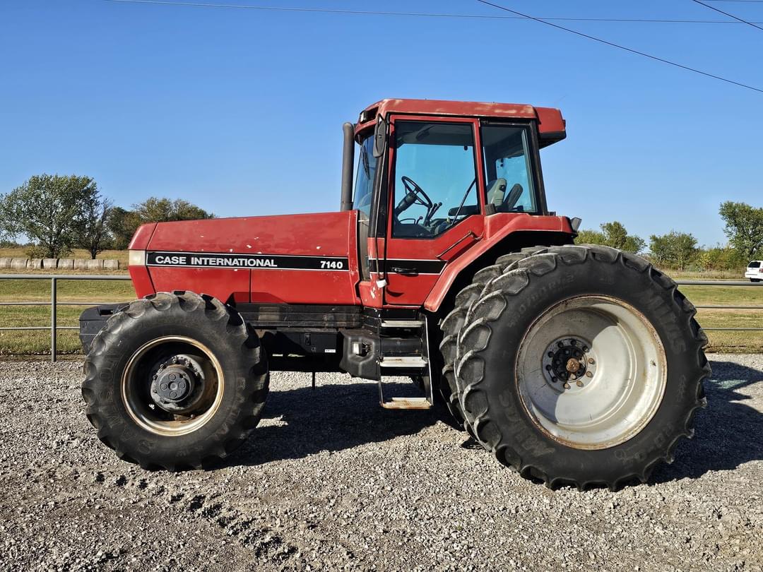 Image of Case IH 7140 Primary image