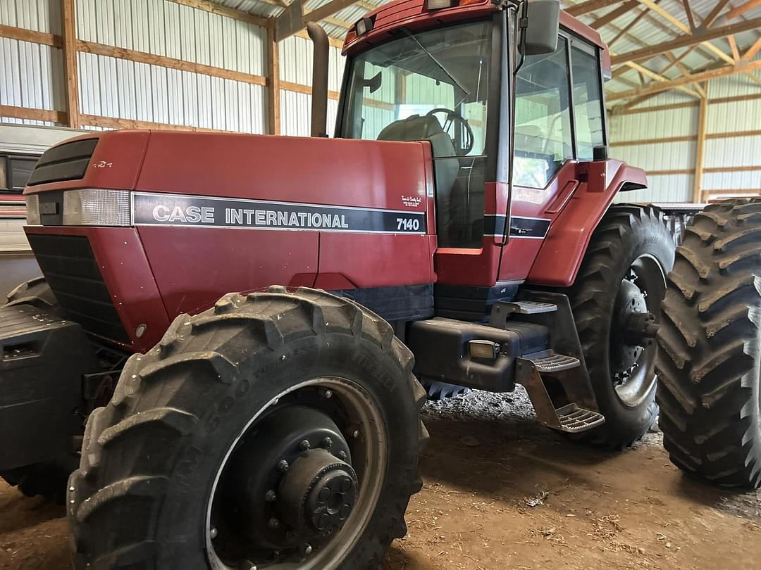 Image of Case IH 7140 Primary image