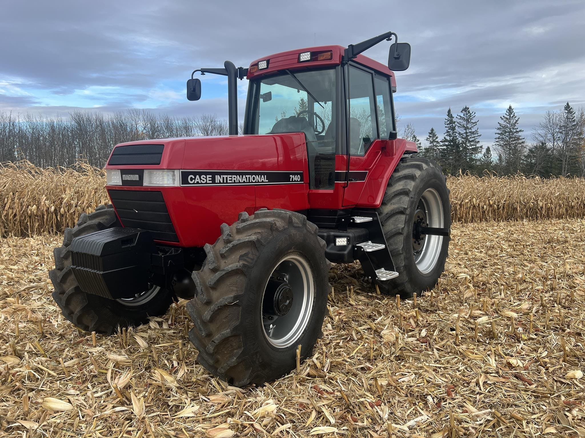 1990 Case IH 7140 Equipment Image0