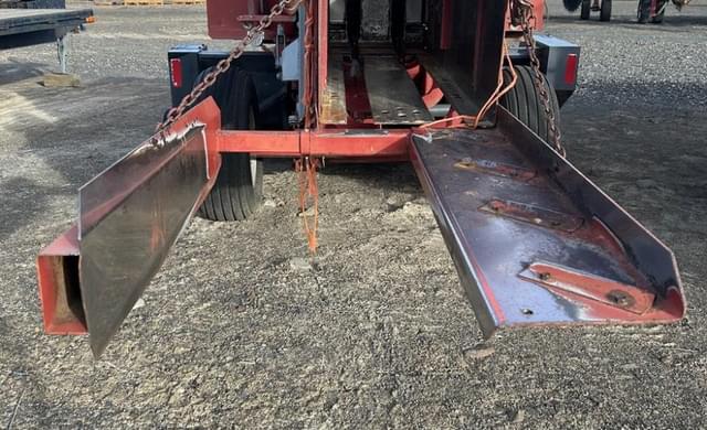 Image of Case IH 8550 equipment image 4