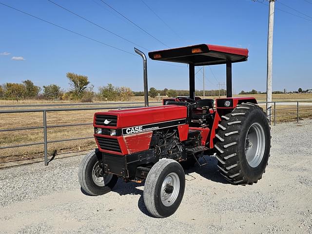 Image of Case IH 885 equipment image 1