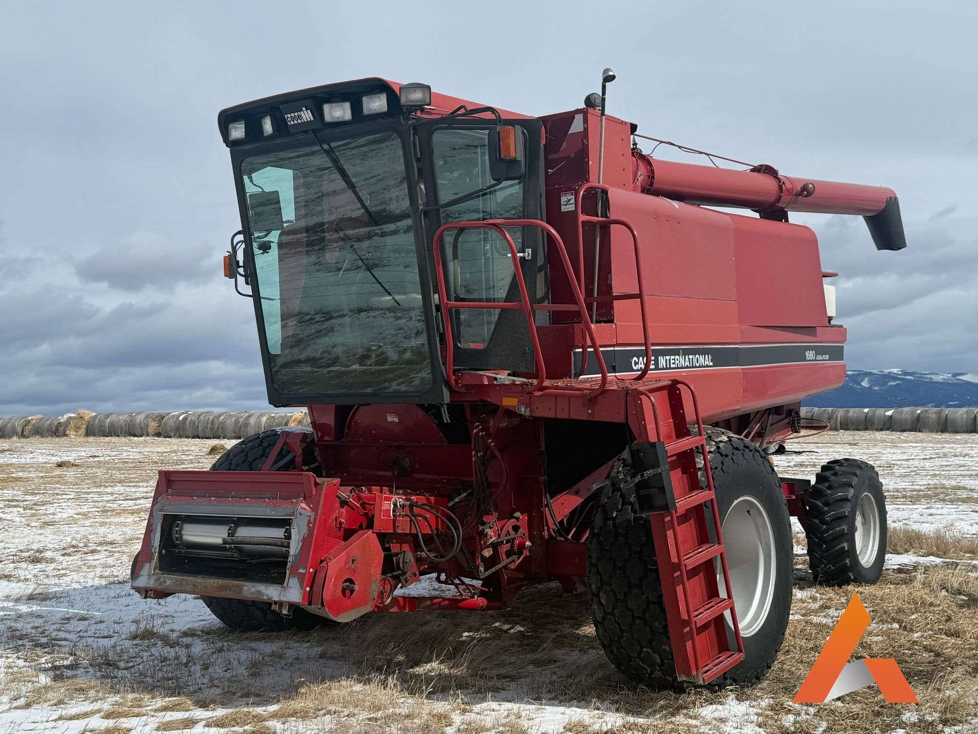 1990 Case IH 1680 Equipment Image0