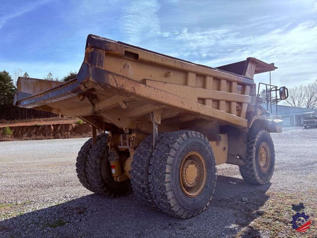 Image of Caterpillar 769C equipment image 4