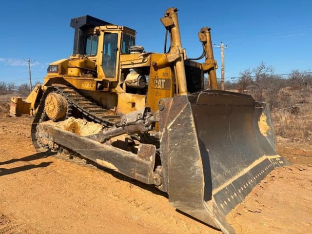 Image of Caterpillar D10N equipment image 2