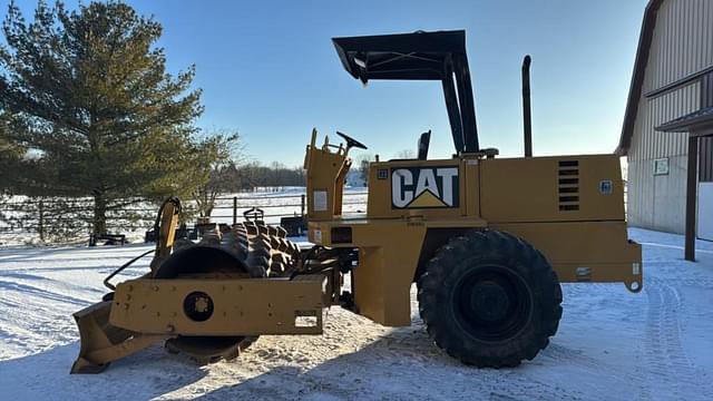 Image of Caterpillar CP-433B equipment image 1