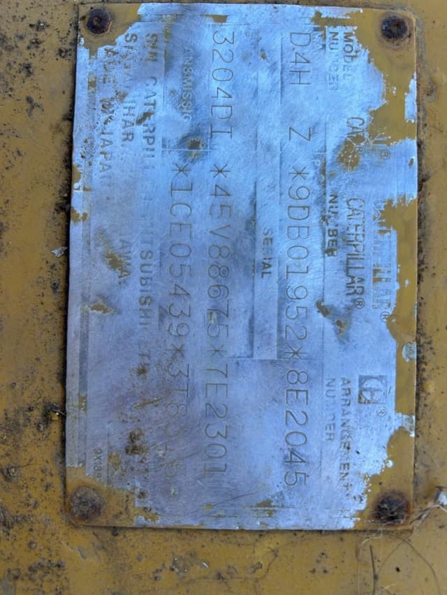 Image of Caterpillar D4H II equipment image 2