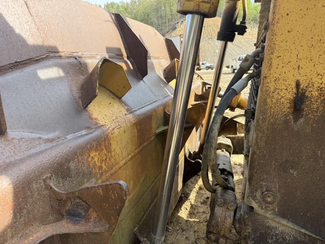Image of Caterpillar D7H equipment image 3