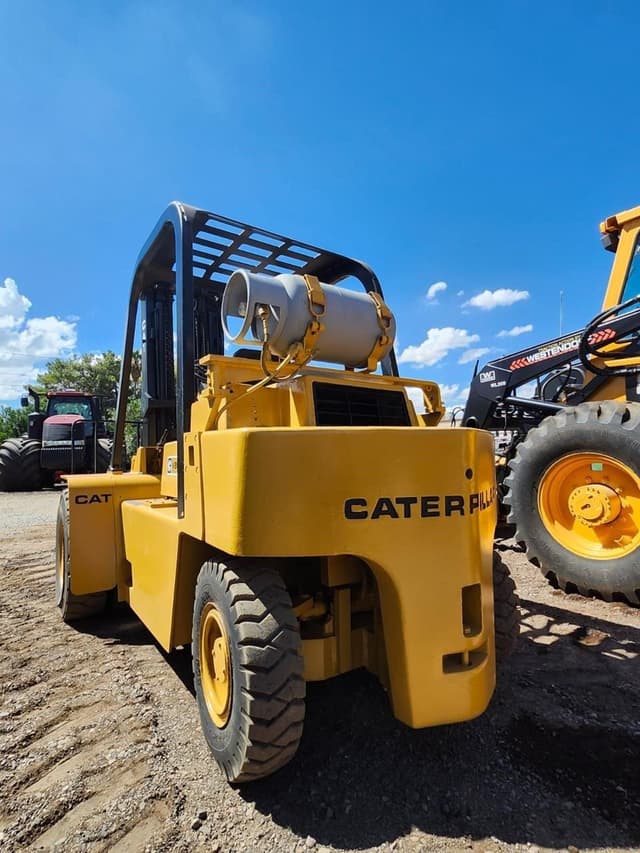 Image of Caterpillar V80E equipment image 2