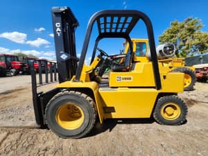 1990 Caterpillar V80E Image