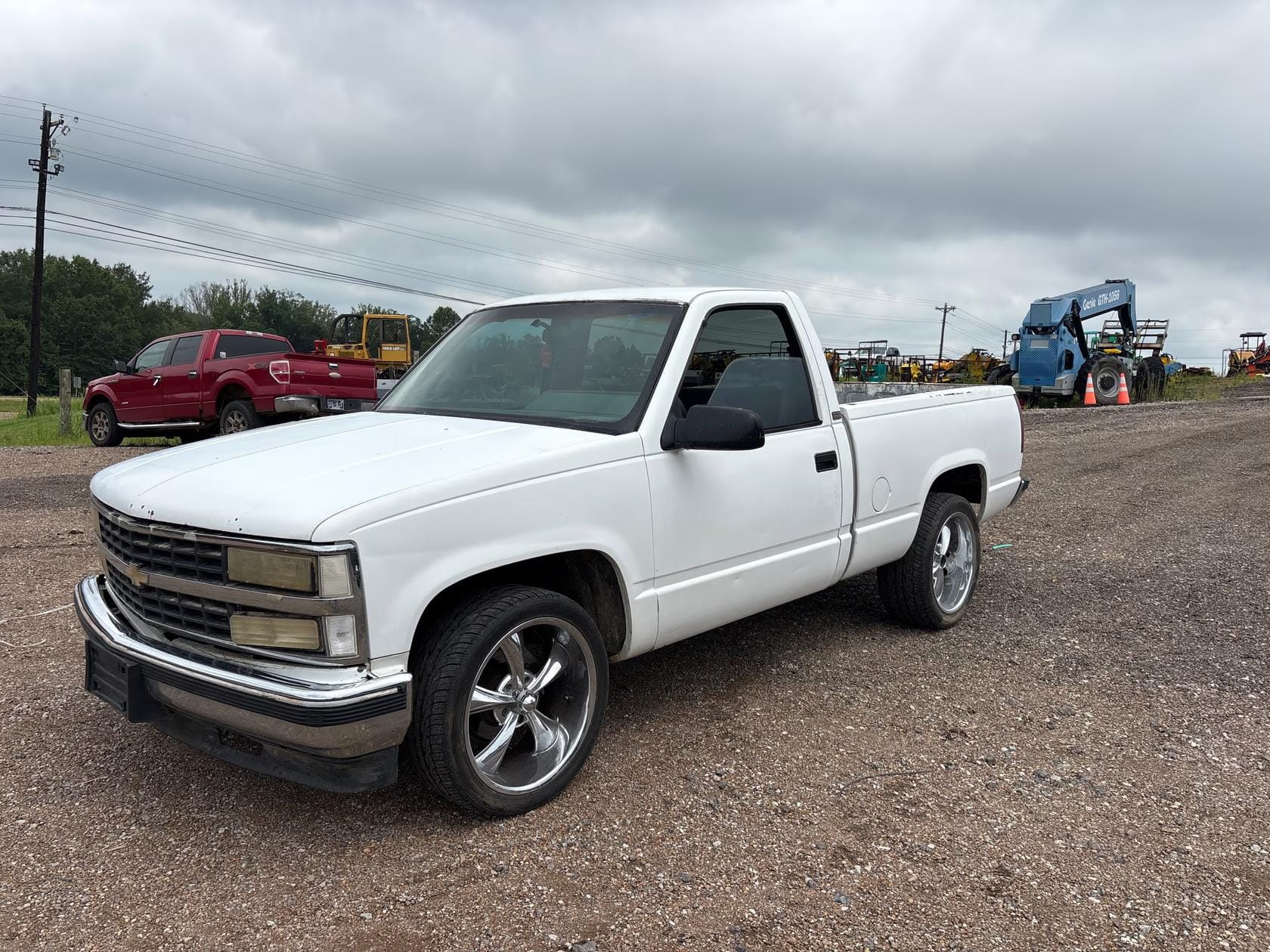 1990 Chevrolet 1500 Equipment Image0
