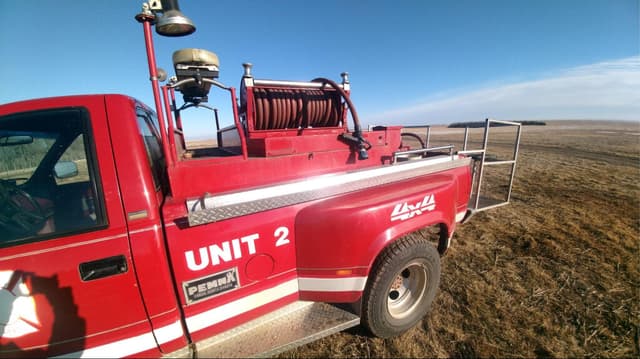 Image of Chevrolet 3500 equipment image 4