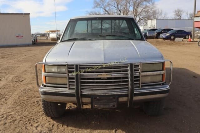 Image of Chevrolet 2500 equipment image 2