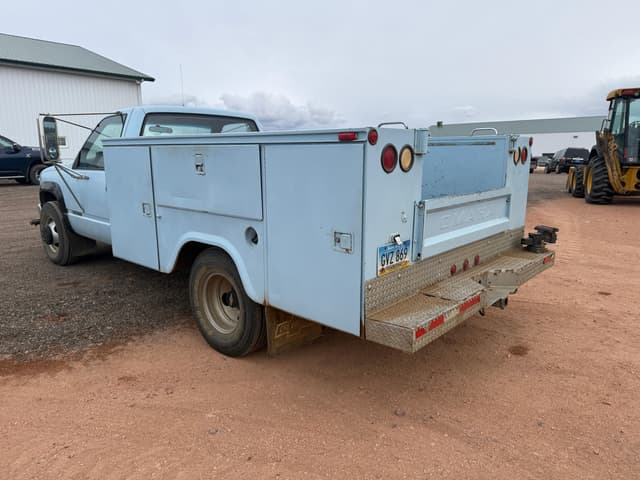 Image of Chevrolet 3500 equipment image 2