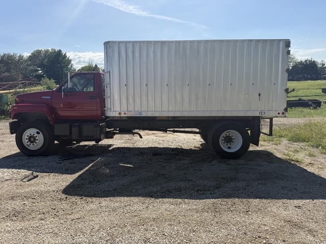 Image of Chevrolet Kodiak C6500 equipment image 3