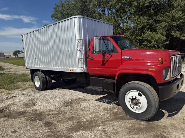 Image of Chevrolet Kodiak C6500 equipment image 1