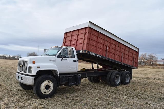 Image of Chevrolet Kodiak equipment image 2