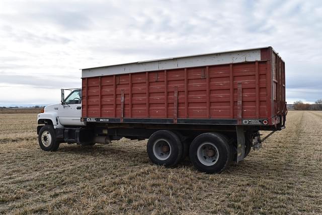 Image of Chevrolet Kodiak equipment image 4