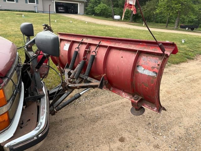 Image of Chevrolet 1500 equipment image 2
