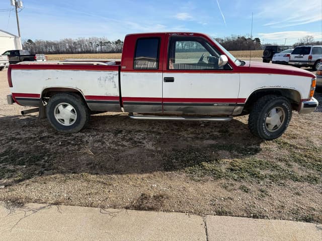 Image of Chevrolet 1500 equipment image 4