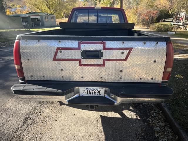 Image of Chevrolet 1500 equipment image 3