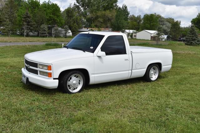 Image of Chevrolet 1500 equipment image 1