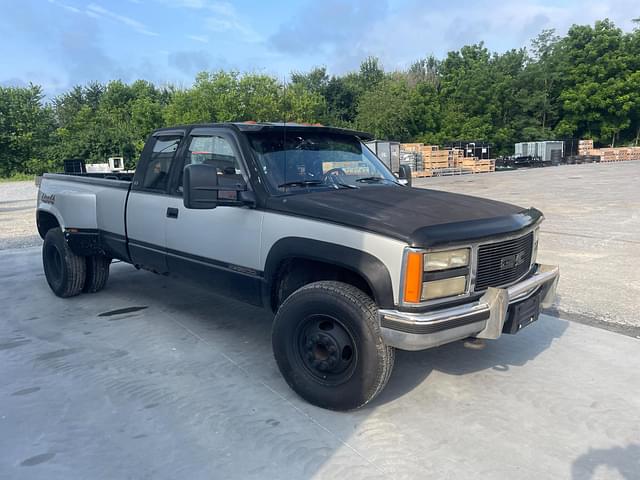 Image of Chevrolet 3500 equipment image 1