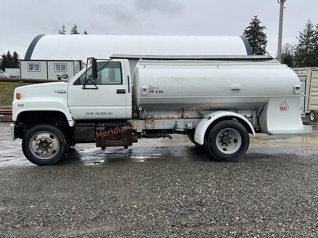 Image of Chevrolet Kodiak equipment image 1