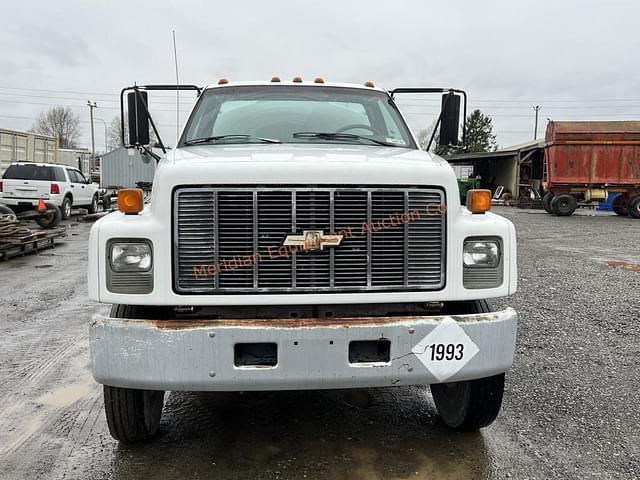 Image of Chevrolet Kodiak equipment image 2