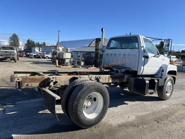 Image of Chevrolet Kodiak equipment image 4