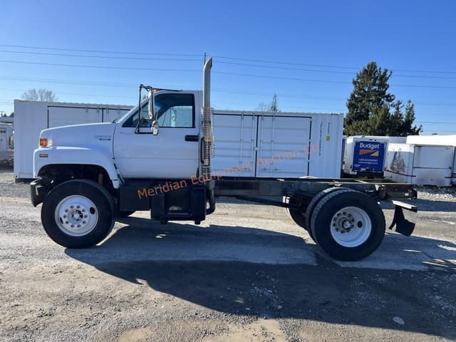 Image of Chevrolet Kodiak equipment image 1