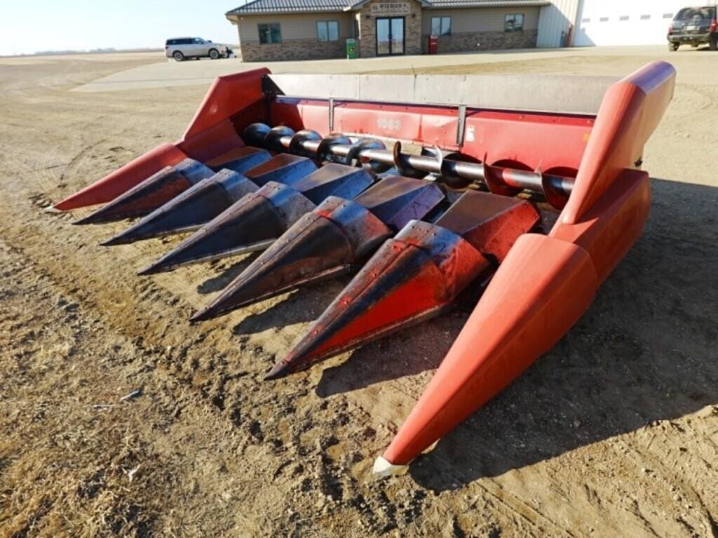 1990 Case IH 1063 Equipment Image0