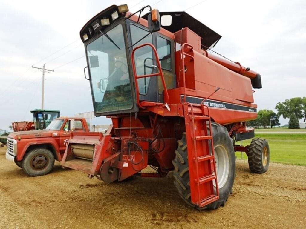 1990 Case IH 1680 Equipment Image0