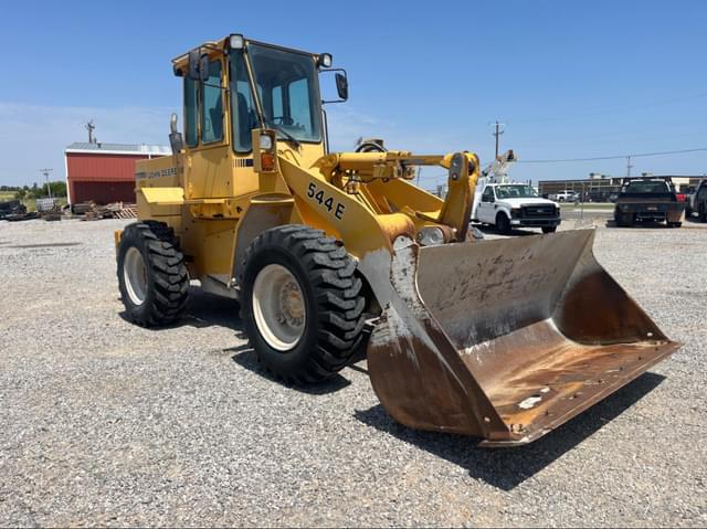 Image of John Deere 544E equipment image 2
