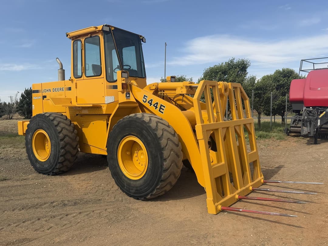 Image of John Deere 544E Primary image