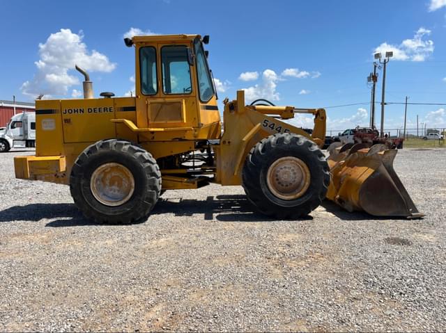 Image of John Deere 544E equipment image 3