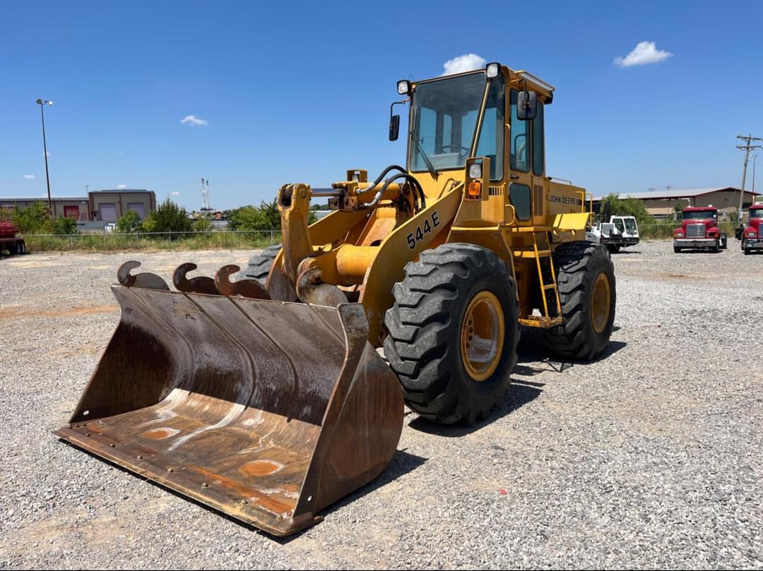 Image of John Deere 544E Primary image