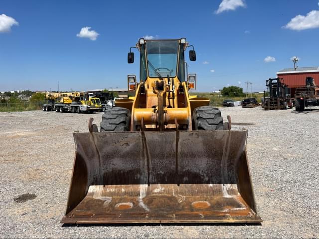 Image of John Deere 544E equipment image 1