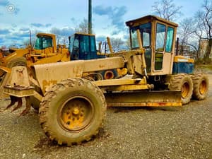 SOLD - 1990 John Deere 570B Lot No. 5951 Construction with 1,252 Hrs ...