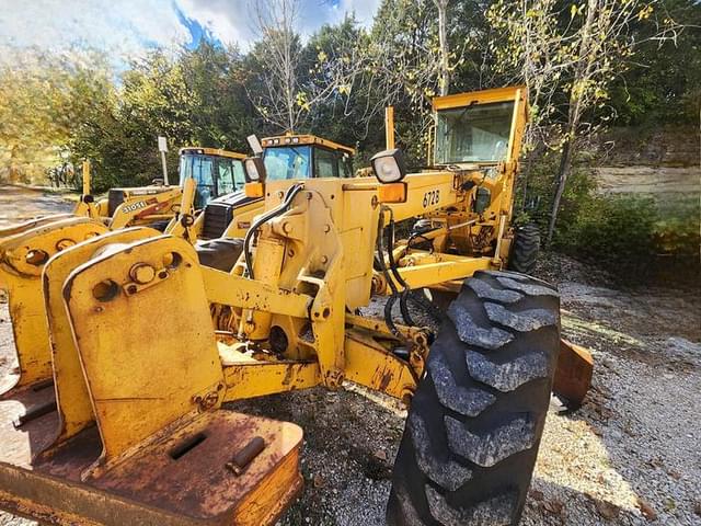 Image of John Deere 672B equipment image 1