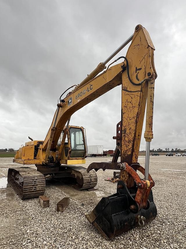 Image of John Deere 690D-LC equipment image 3