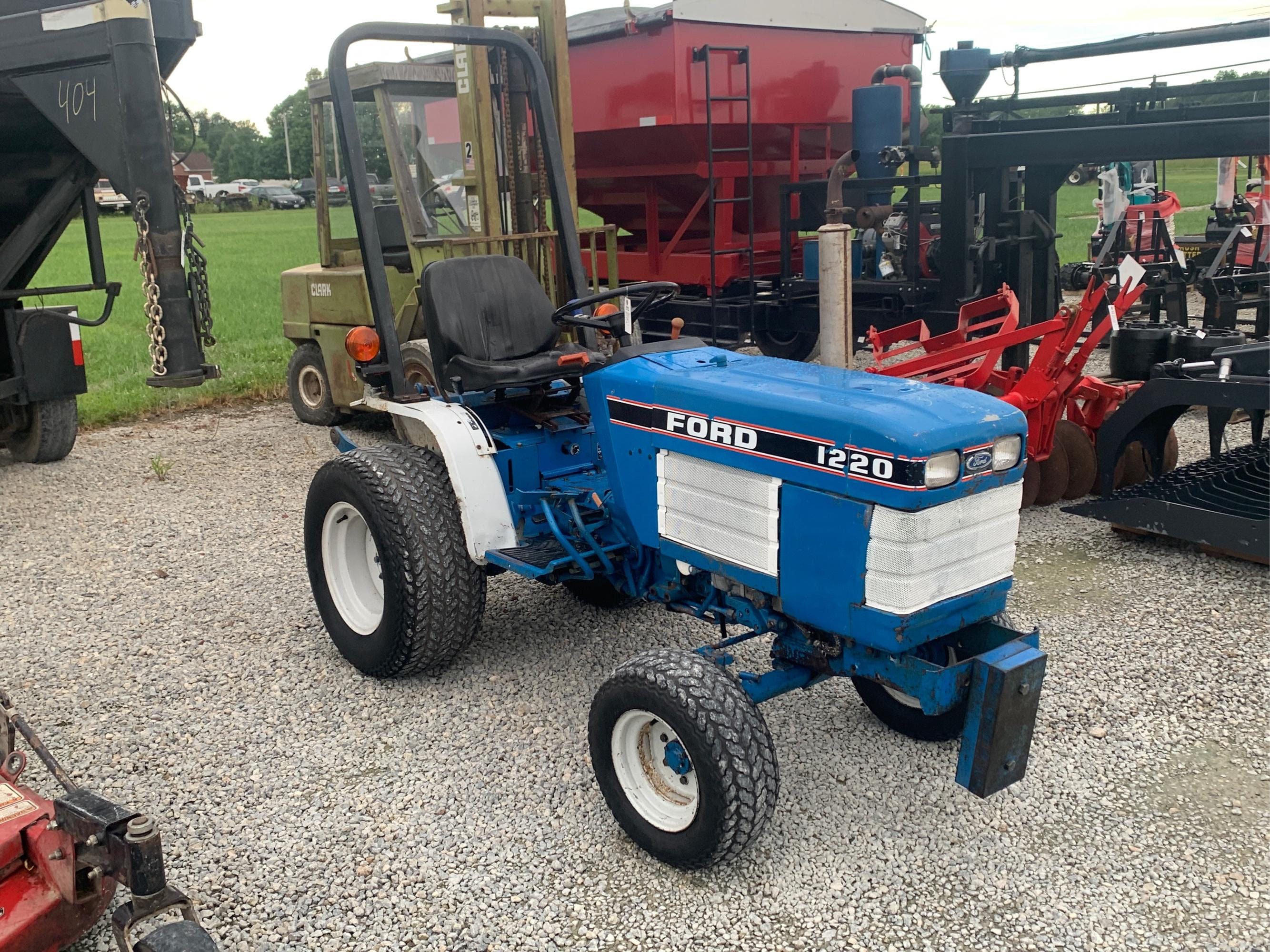 Main image Ford 1220