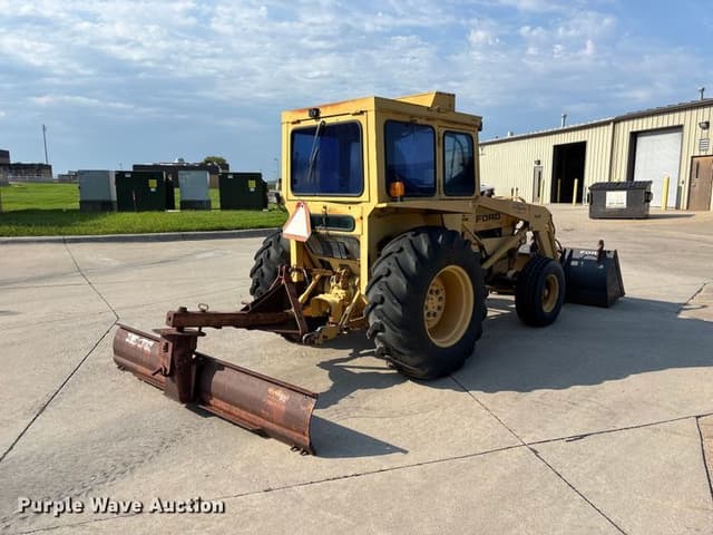 Image of Ford 250C equipment image 4