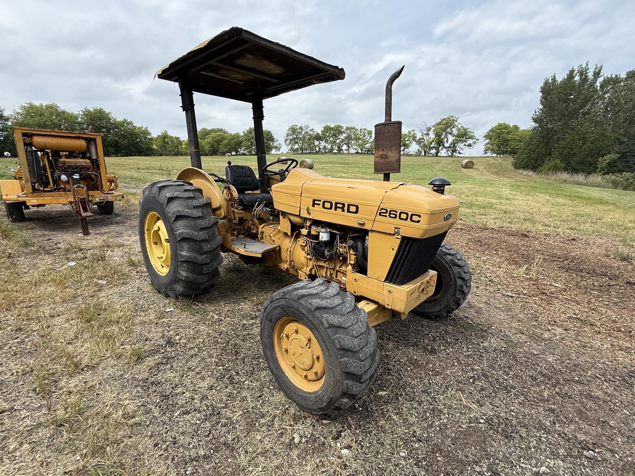 Main image Ford 260C