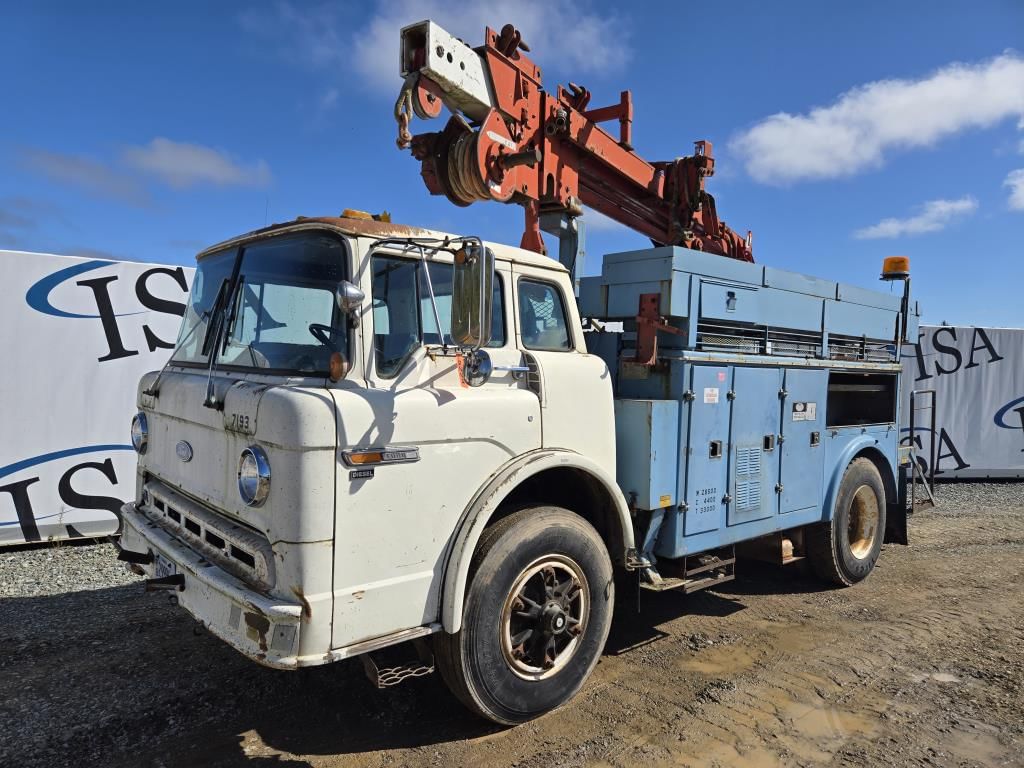 1990 Ford F-8000 Equipment Image0