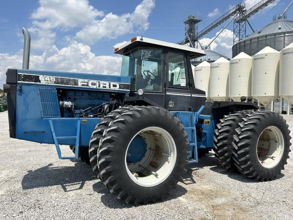 1990 Ford 846 Equipment Image0