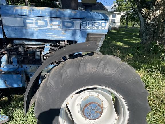 Image of Ford 8630 equipment image 4