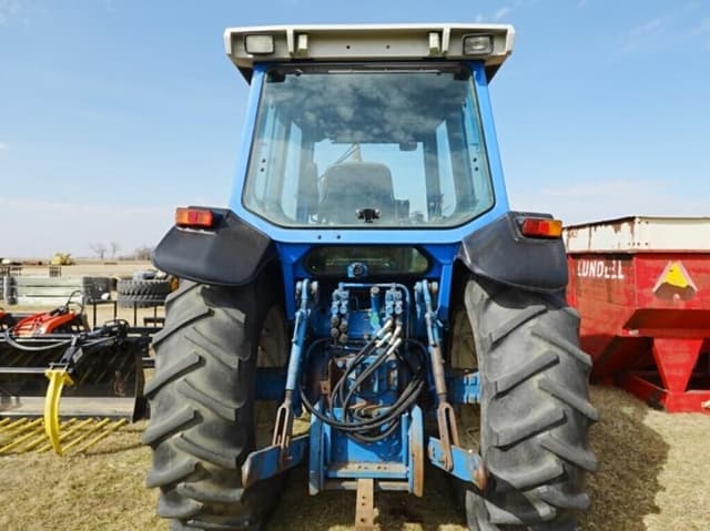 Image of Ford 8630 equipment image 3