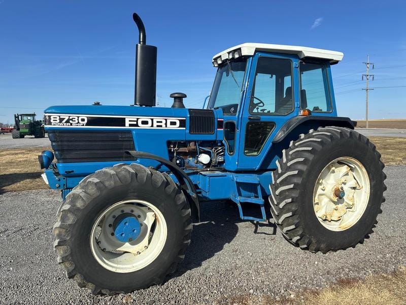 1990 Ford 8730 Equipment Image0
