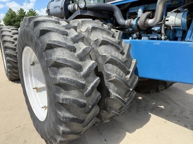 Image of Ford 876 equipment image 3