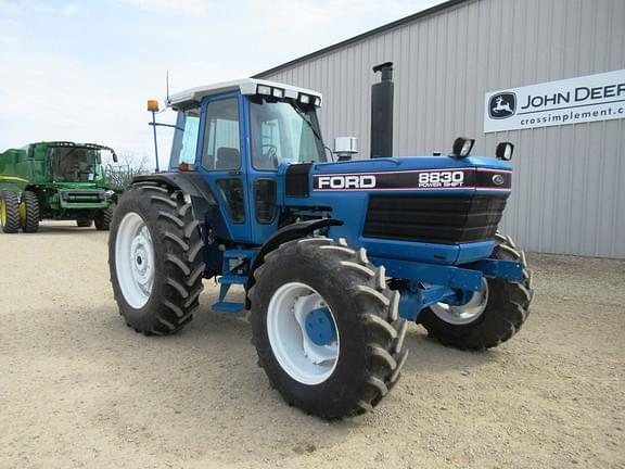 Image of Ford 8830 equipment image 3